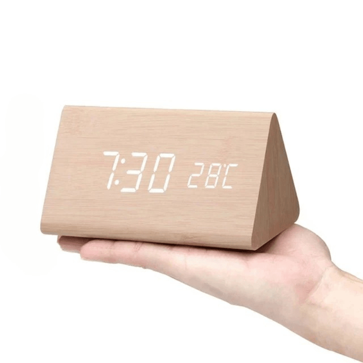 Geschenkidee: TIMBERGLOW LED-Wecker in Holzoptik mit digitaler Anzeige, Temperatur & Alarm.