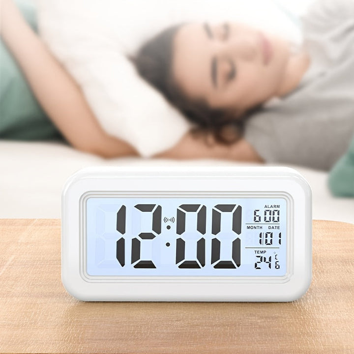 Wecker digital in schlichtem Stil, verfügt über LCD-Anzeige, Schlummerfunktion und zeigt Uhrzeit, Datum, Temp.