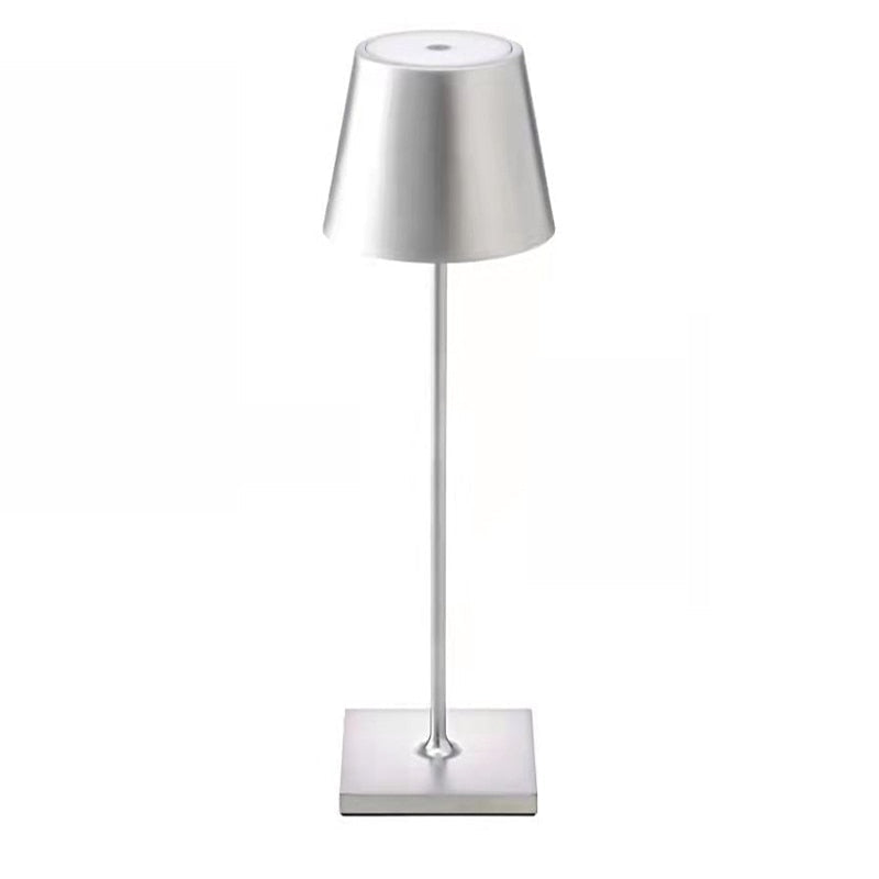 Hochwertige, dimmbare LED-Designlampe mit Touch-Funktion, aufladbar, für exklusive Ambientebeleuchtung.
