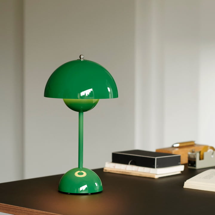 Dimmbare Design-Tischleuchte MoonGlow, kabellose LED für gemütliches Licht in jedem Raum.