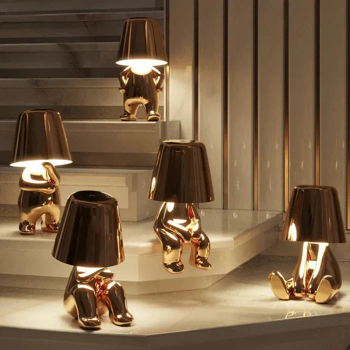 Design-Tischlampe LED, dimmbar, kabellos, betont modernes Interieur.