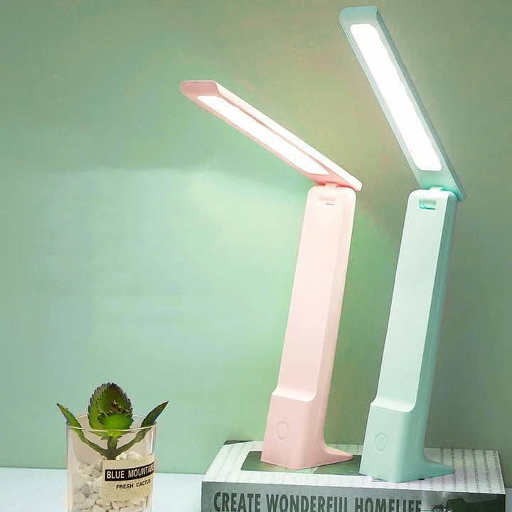 Dimmbare LED Nachttischlampe mit intuitiver Touch-Funktion, Akku & 3 Farbtemperaturen für optimales Licht.