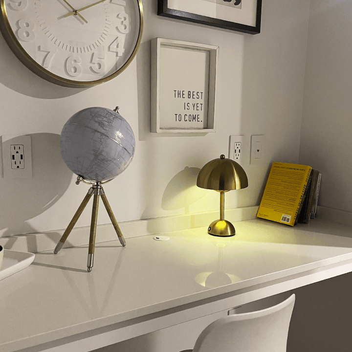Dimmbare LED-Tischlampe kabellos, mit Akku, 3 Lichtfarben und Touch-Steuerung. Vielseitig einsetzbar im Haus.
