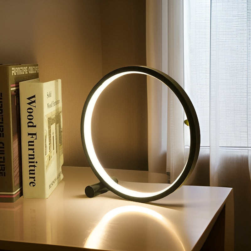 Dimmbare LED Tischlampe mit Touch-Steuerung für modernes Wohnzimmer & Schlafzimmer, energieeffizient.