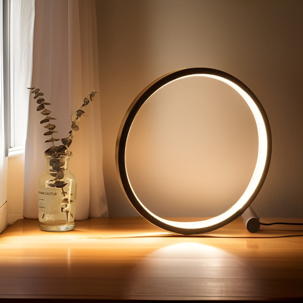 Minimalistische LED Tischlampe mit Touch-Bedienung, perfekte Dekoration für Nachttisch oder Arbeitszimmer.