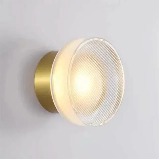 Energieeffiziente LED Wandleuchte, dimmbar, warmweißes Licht, minimalistisch und funktional.