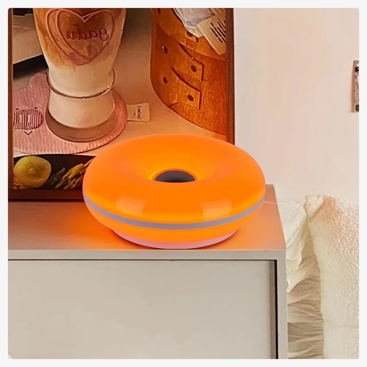 Moderne Dekolampe: Dimmbare RGB LED-Tischlampe für Ambiente, Touch- & Fernbedienung, USB-Anschluss.