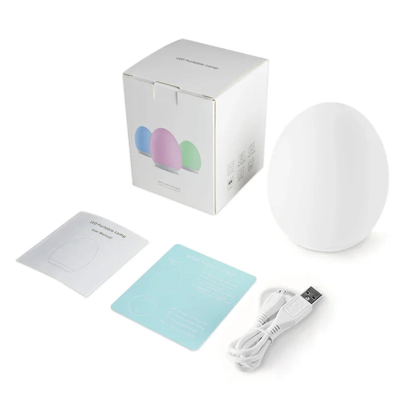 Akku-betriebenes, tragbares Kinderzimmer Nachtlicht mit RGB, Warmweiß und sanfter Touch-Dimmfunktion.