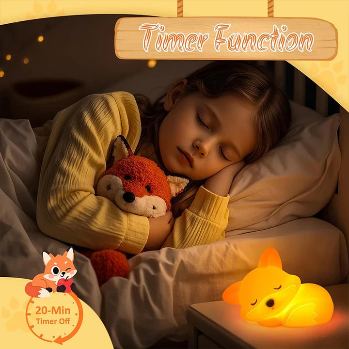 Wiederaufladbares Fuchs Nachtlicht mit dimmbarer LED & Timer-Funktion; sichere und energieeffiziente Beleuchtung für Kinder.