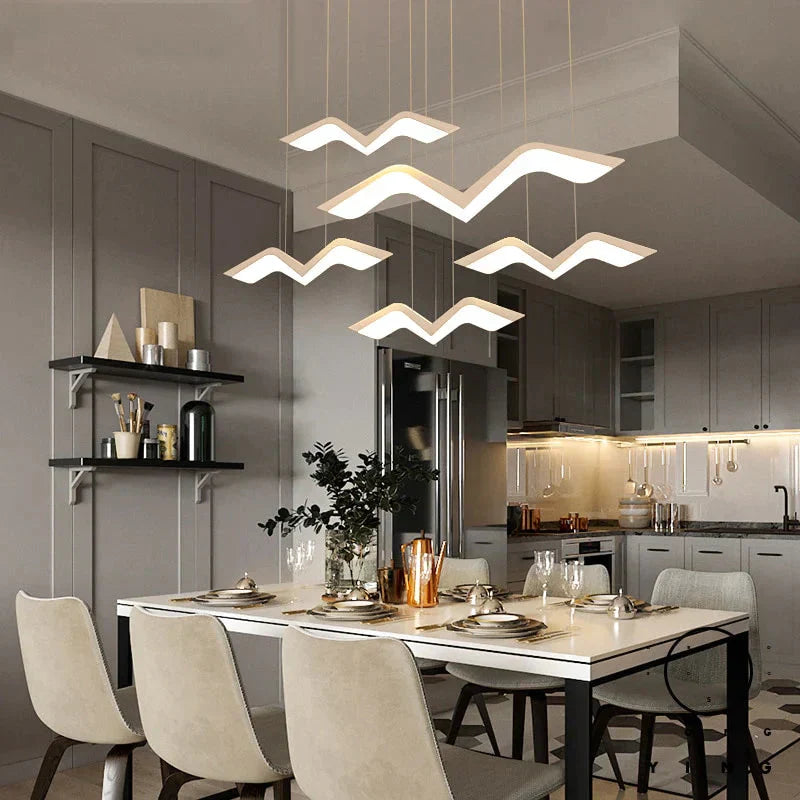 Elegante, anpassbare DIY LED-Pendelleuchte. Dimmbare Deckenlampe mit modernem Design für jede Raumgestaltung.