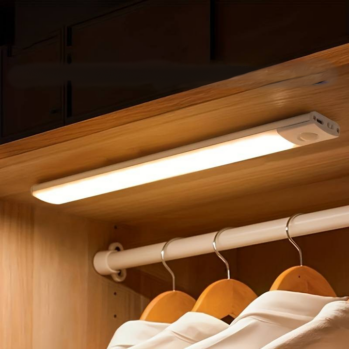 Drahtlose LED Bewegungsmelder Lichtleiste; ideal für Schrankbeleuchtung, Flurlicht. Energiesparend, kabellos.
