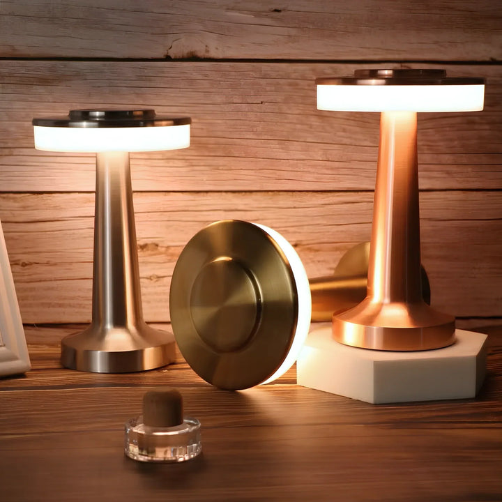 Retro Restaurantlampe drahtlos, dimmbar. Schafft einladendes Ambiente für Gäste.