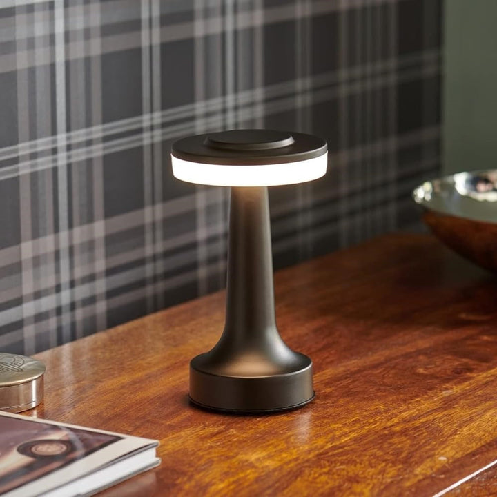 Tragbare drahtlose Retro Tischlampe mit dimmbarer LED. Perfekt als Stimmungslicht.