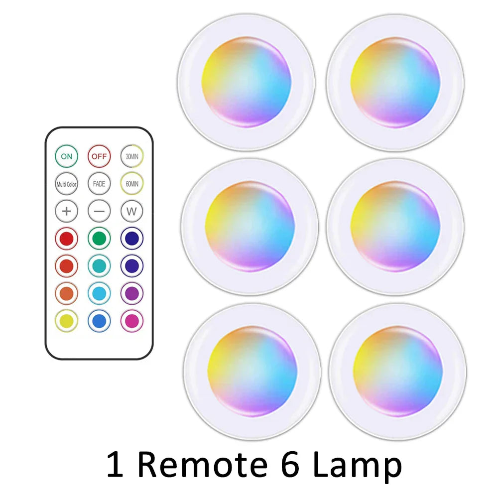 Elegante RGB LED Nachtlicht-Lampe, kabellos & batteriebetrieben, schafft angenehmes Ambiente.