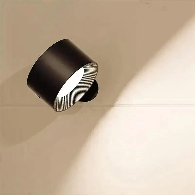 LED Wandleuchte dimmbar mit Fernbedienung, drehbar, zur Schaffung einzigartiger Lichteffekte im Raum.