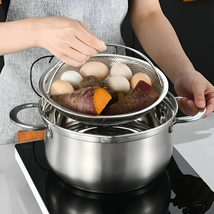 Hochwertiger faltbarer Edelstahl Dampfgarer Korb, ideal als Küchenhelfer & Kochzubehör zum Dämpfen.
