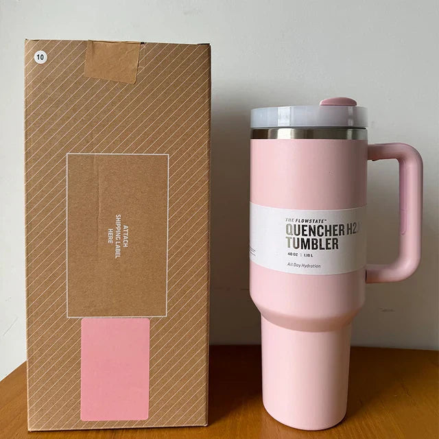 Stilvoller Thermobecher aus Edelstahl mit Strohhalm, perfekt für Kaffee, Tee oder Eistee.