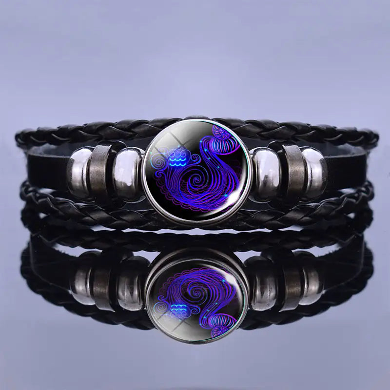Spirituelles Armband für Astrologie-Fans: Lapislazuli & Sodalith, ein Glücksbringer.