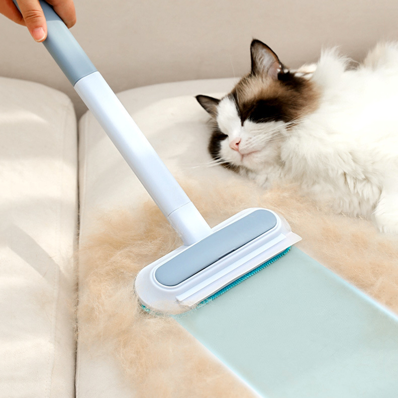 Effektiver 3-in-1 Haustierhaarentferner PetClean Pro für Teppiche und Böden, speziell für Tierhaare.