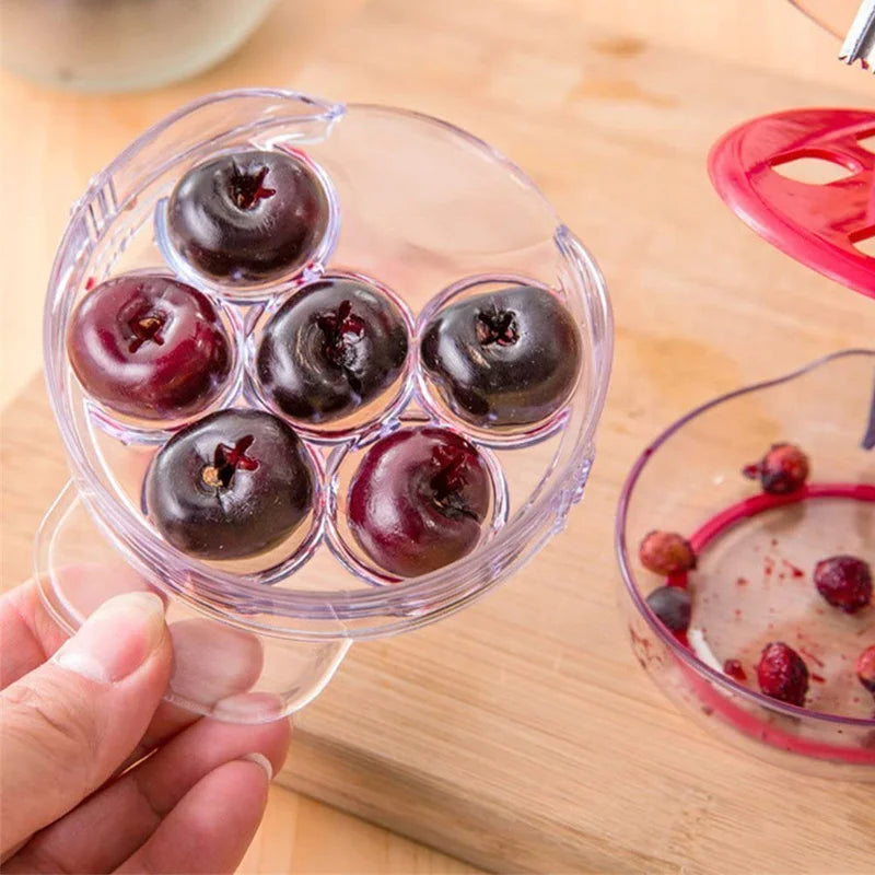 Moderner Fruchtentkerner für Kirschen, ideal zum Backen von Kuchen und zur Herstellung von Marmelade.