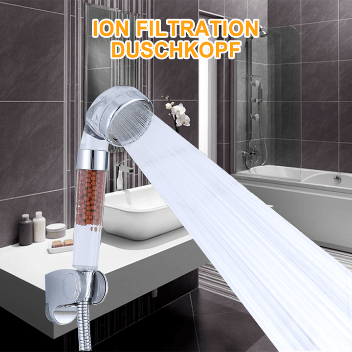 Detailansicht des Duschkopfs mit Ionenfilter: wassersparend, druckregelnd und wellnessfördernd für Ihr Badezimmer.