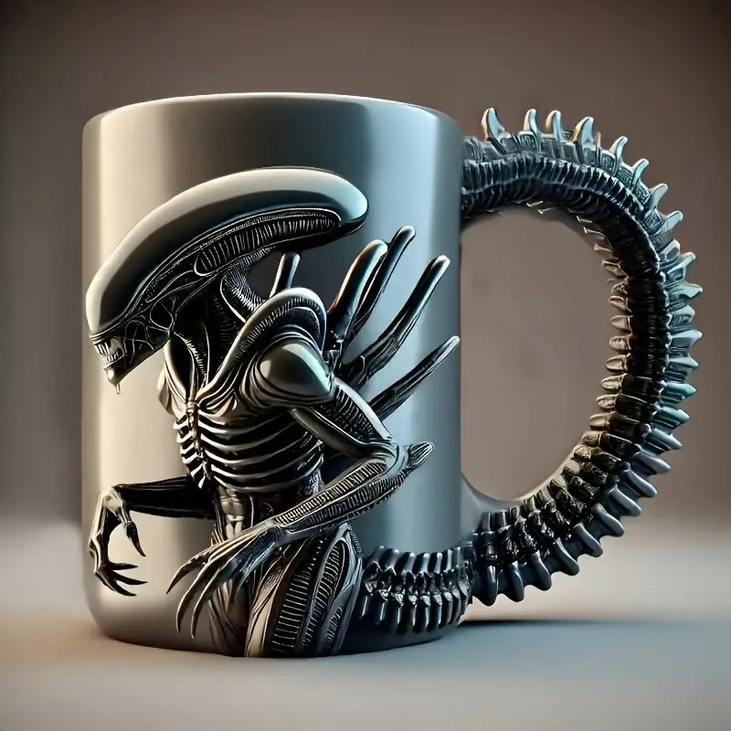 Einzigartige Xenomorph Tasse aus Harz & Edelstahl. Sci-Fi-Becher für Alien-Fans & Sammler. Gothic Trinkgefäß.