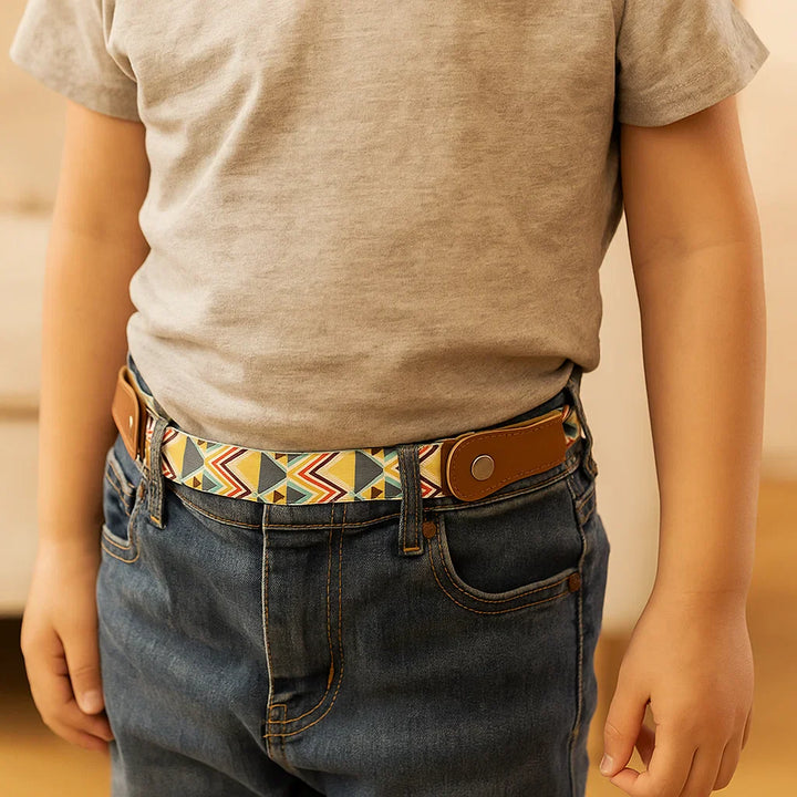 Kindergürtel 'Einheitsgröße', elastisch in Grün, passt sich wachsenden Kindern optimal an.