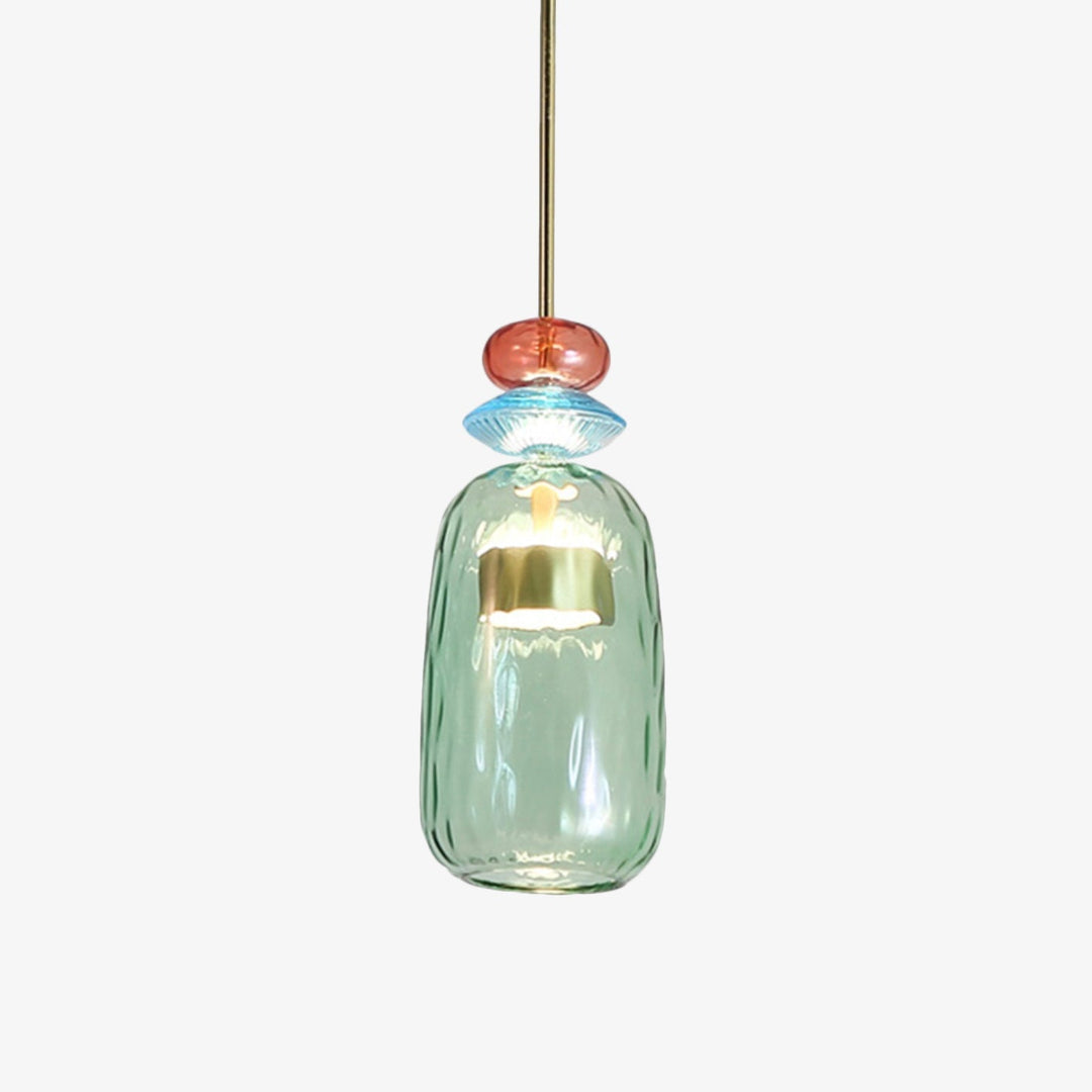 Elegante farbige Pendelleuchte aus Glas, moderne LED Deckenbeleuchtung für stilvolles Wohnen.