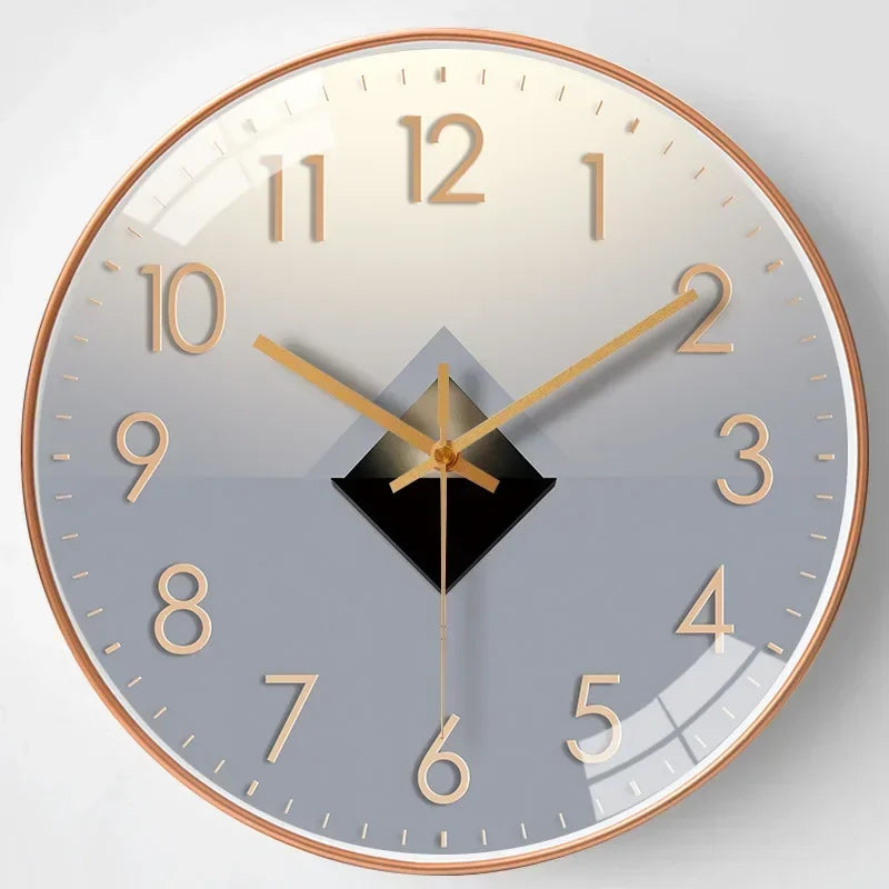 Dekorative digitale Wanduhr, klassisches Design, geräuschlose Funktion, ideal für Schlafzimmer und Büro.