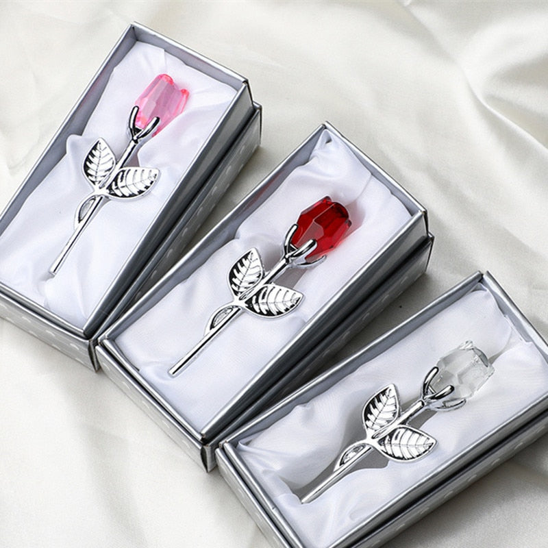Elegante glänzende Glasrose, perfektes Valentinstagsgeschenk für sie.