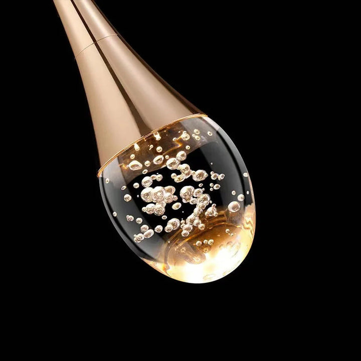 Gold-schwarze Glas Hängeleuchte Vetra, minimalistisch. Warme Beleuchtung für Flur oder Schlafzimmer. Modernes Design.