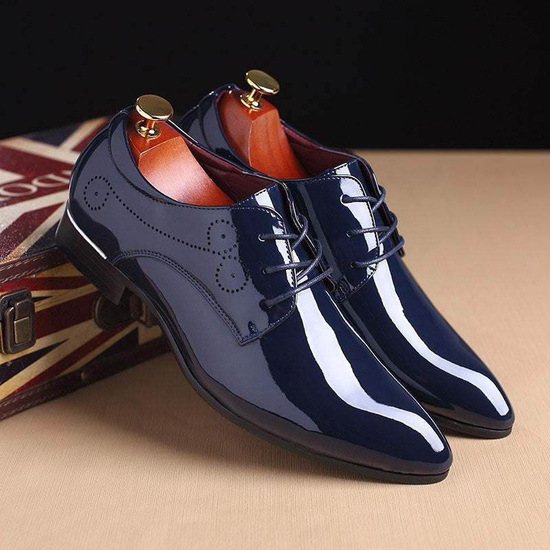 Stilvolle Herrenschuhe mit feiner Nahtführung. Perfekt als Businessschuhe oder bequeme Freizeitschuhe.