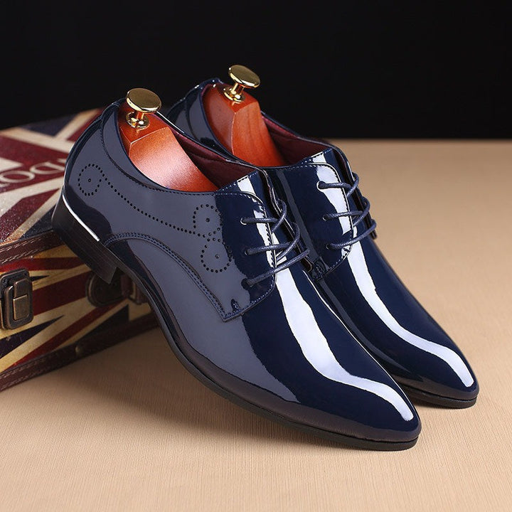 Stilvolle Herrenschuhe mit feiner Nahtführung. Perfekt als Businessschuhe oder bequeme Freizeitschuhe.