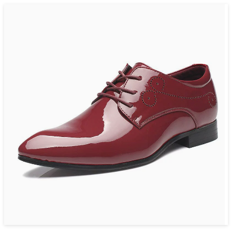 Rückansicht der eleganten Herrenschuhe mit dezentem Absatz. Vielseitige Männerschuhe für jeden Anlass.