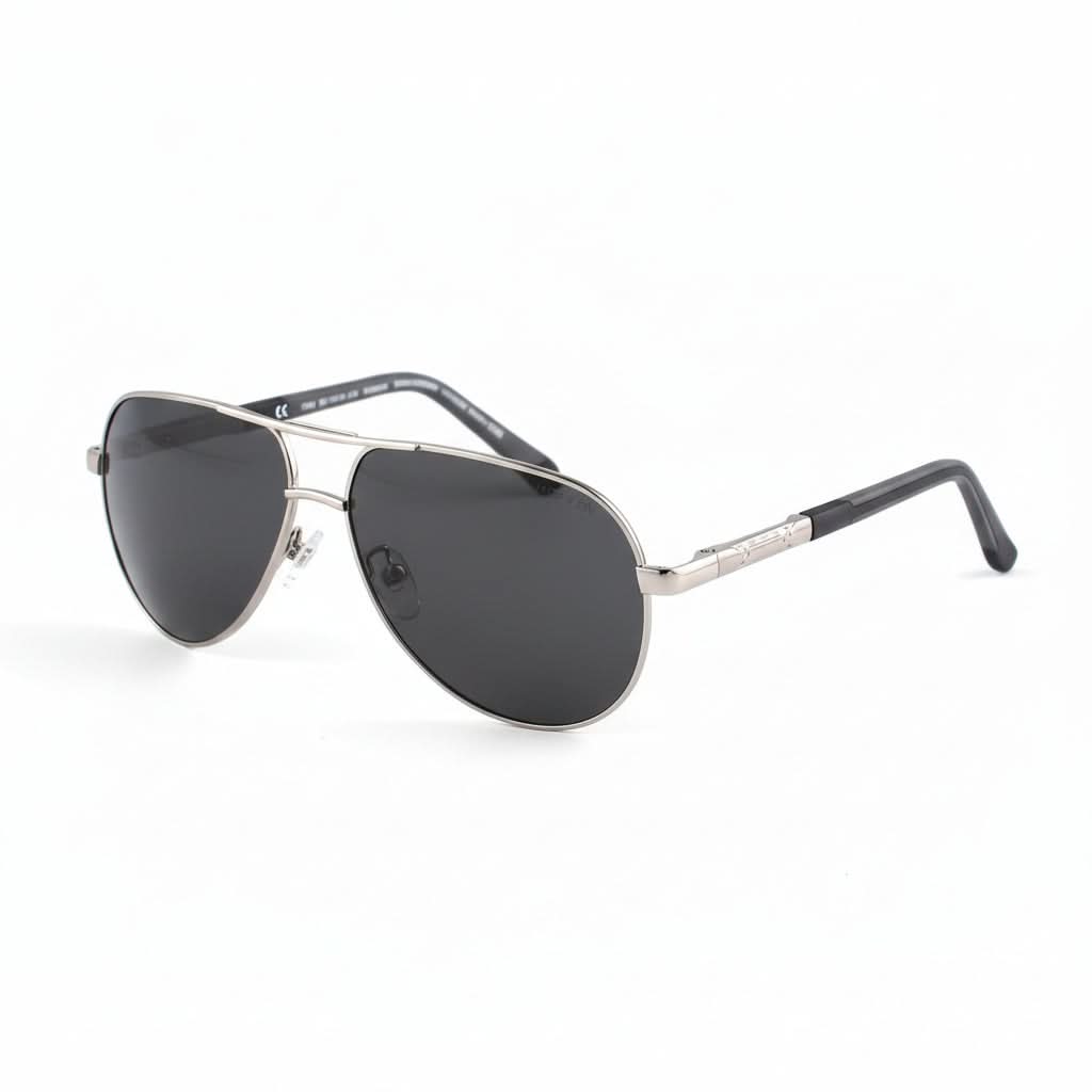 Modische Herren Sonnenbrille, komfortabel, ideal als Accessoire mit UV-Schutz für jede Gelegenheit.