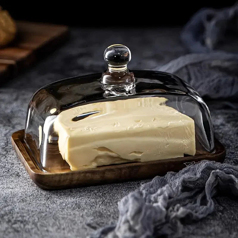 Elegante Holz-Butterdose aus Akazie mit Glasdeckel, ideal für frische Butter-Aufbewahrung und stilvolle Küche.