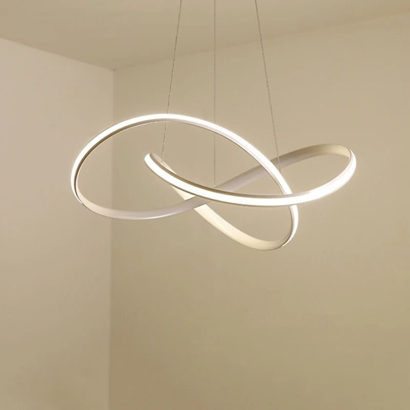 Dimmbare Kleeblatt Design Pendelleuchte, energieeffiziente LED Lampe für jeden Raum.