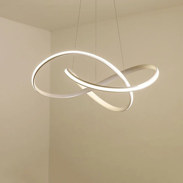 Dimmbare Kleeblatt Design Pendelleuchte, energieeffiziente LED Lampe für jeden Raum.