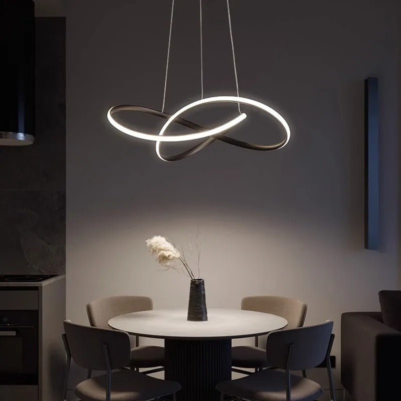 Moderne Innenbeleuchtung: Kleeblatt Pendelleuchte, dimmbare LED Esszimmerlampe.
