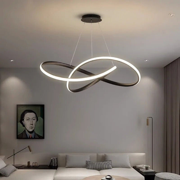 Stilvolle Kleeblatt Hängelampe, moderne LED Beleuchtung, dimmbar für optimales Licht.