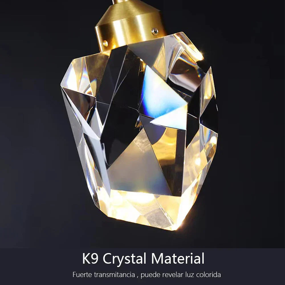 Elegante Kristall-Pendelleuchte für Wohnzimmer & Esszimmer. Luxuriöse LED-Hängelampe, moderne Deckenleuchte.