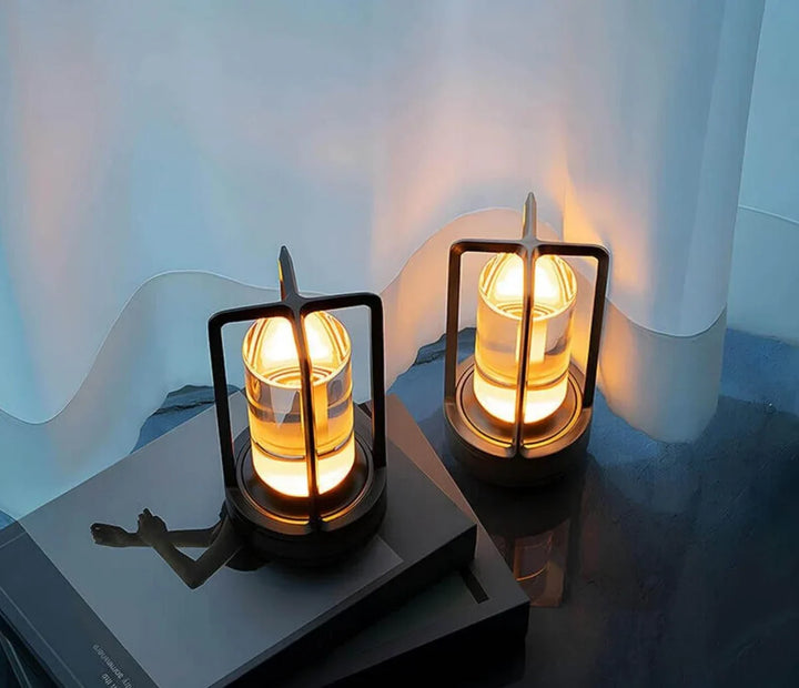Tragbare LED-Tischlampe mit Kristalleffekt, wasserdicht für Garten & Balkon, Akku-betrieben.