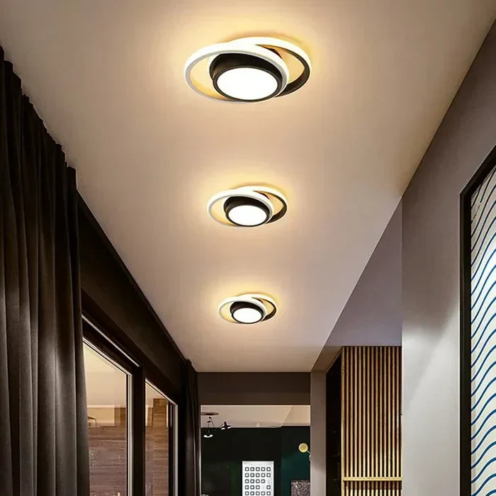 Energiesparende LED-Deckenlampe mit elegantem Doppelring. Perfekte Innenbeleuchtung für ein modernes Zuhause.