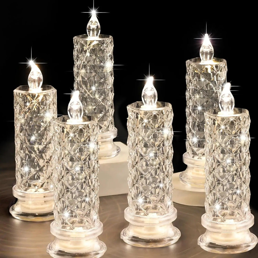 Gemütliche Wohnzimmer Deko: LED Kristall Kerze als sicheres, energieeffizientes Dekolicht. Perfekt für entspanntes Ambiente.