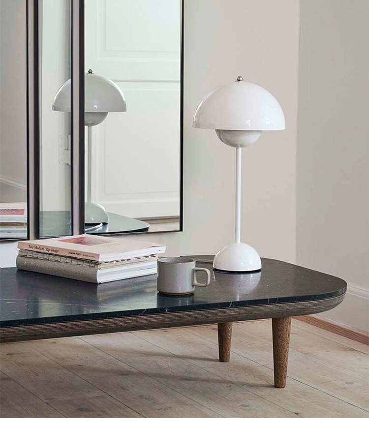 Stilvolle LED-Akzentleuchte, modernes skandinavisches Design, schafft warmes Licht & Ambiente.