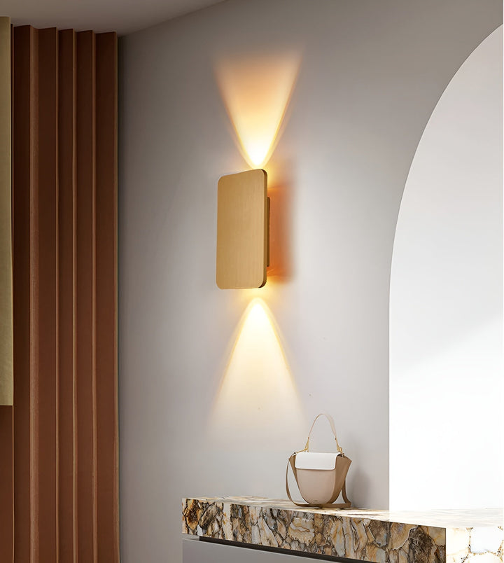 LED-Wandleuchte für Flur, rechteckig, skandinavisch, schafft ein modernes Ambiente.
