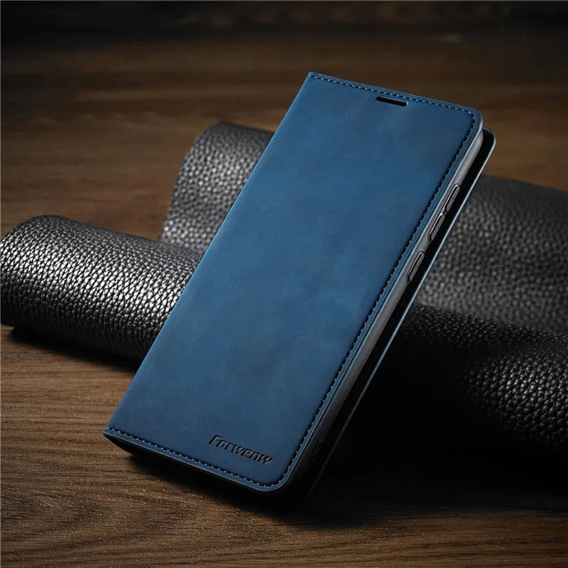 Braune Leder iPhone-Hülle mit Magnet. Robuster Handyschutz, stoßfest & kratzfest für verschiedene Modelle.