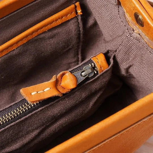 Vielseitige Retro Damen Schultertasche aus Echtleder, handgemacht, elegant für Alltag & Beruf.