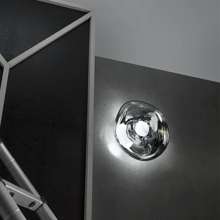 Elegante skandinavische Lava Wandleuchte, perfekt für einladendes Ambiente in jedem Zuhause.