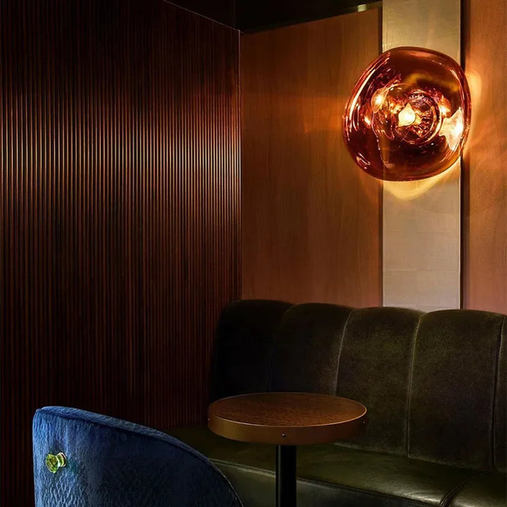 Zeitlose Designlampe: skandinavische Lava Wandleuchte integriert sich perfekt in moderne Wohnkonzepte.
